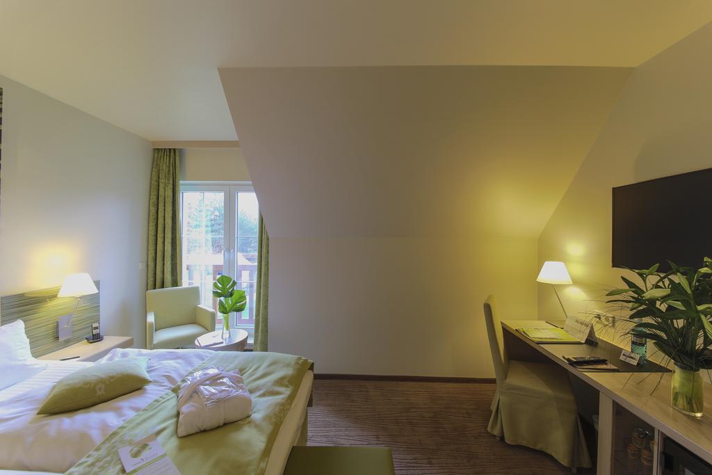 Logis Hotel Kur- Und Wellnesshaus Spree Balance Burg  Esterno foto